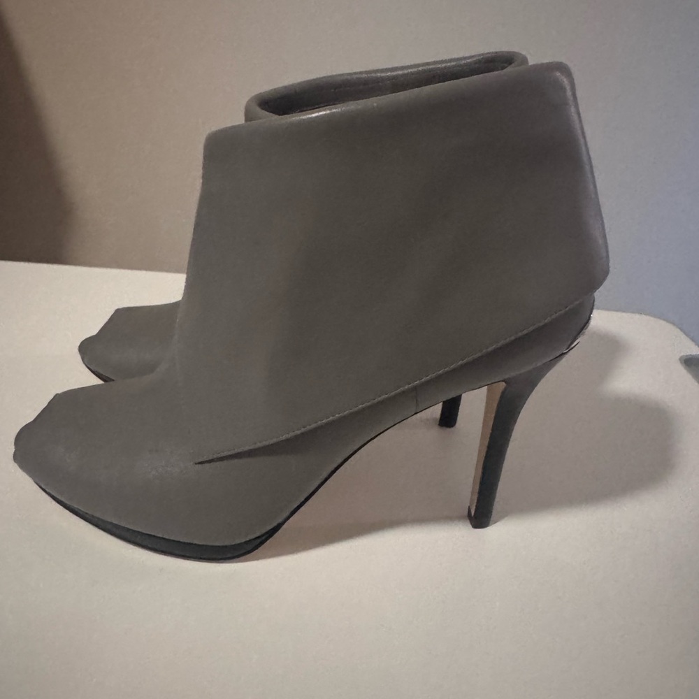 Michael Kors Grey Foldover Peep-toe Ankle Boots New w/o box 4.5 in heel